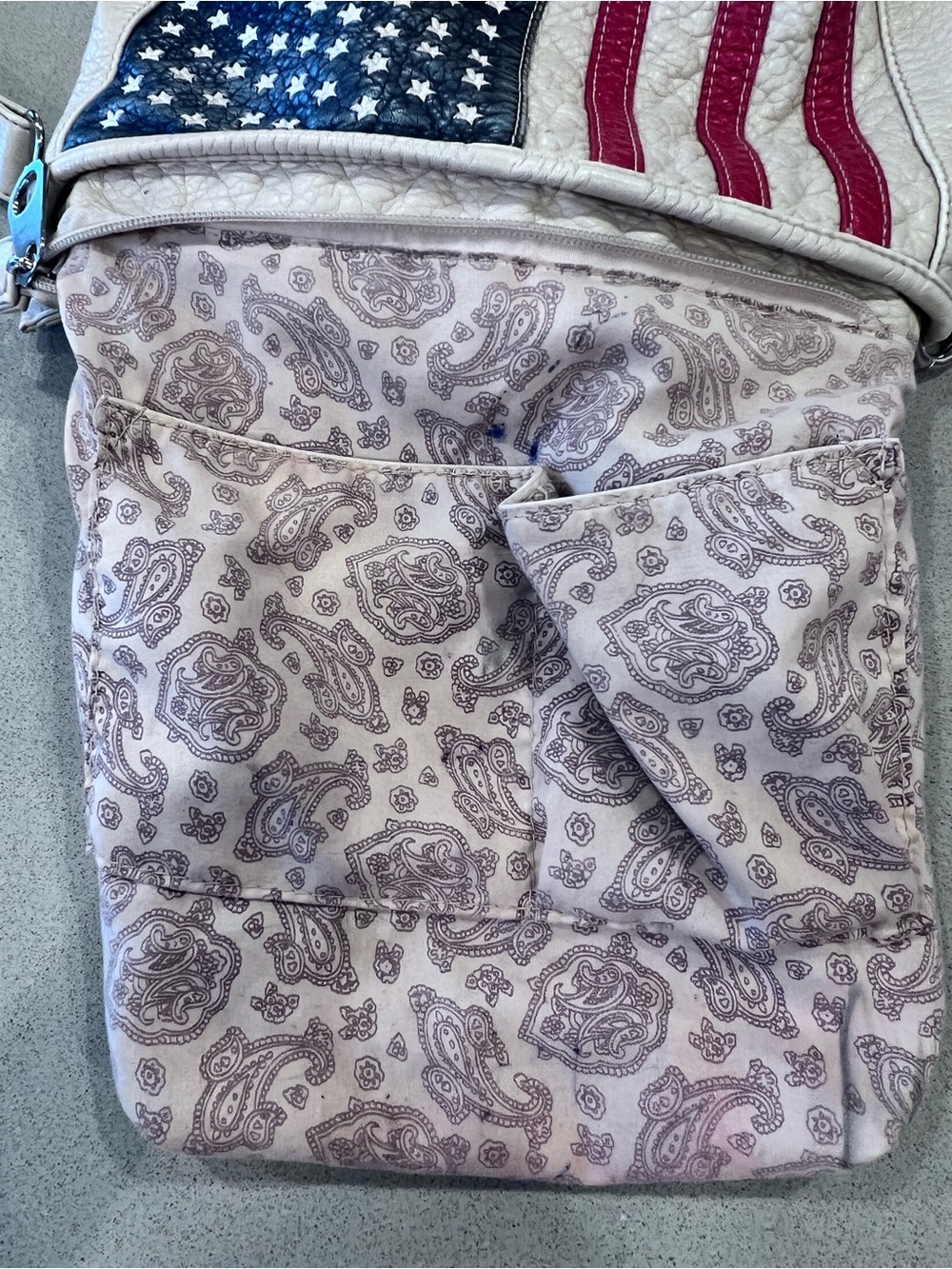 Blazin Roxx Flag Purse Pockets Working Zippers Adjustable Strap Distressed Used - Picture 13 of 14